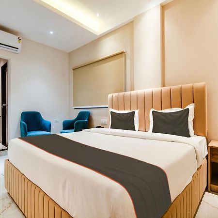 Collection O Hotel Mint 印多尔 外观 照片